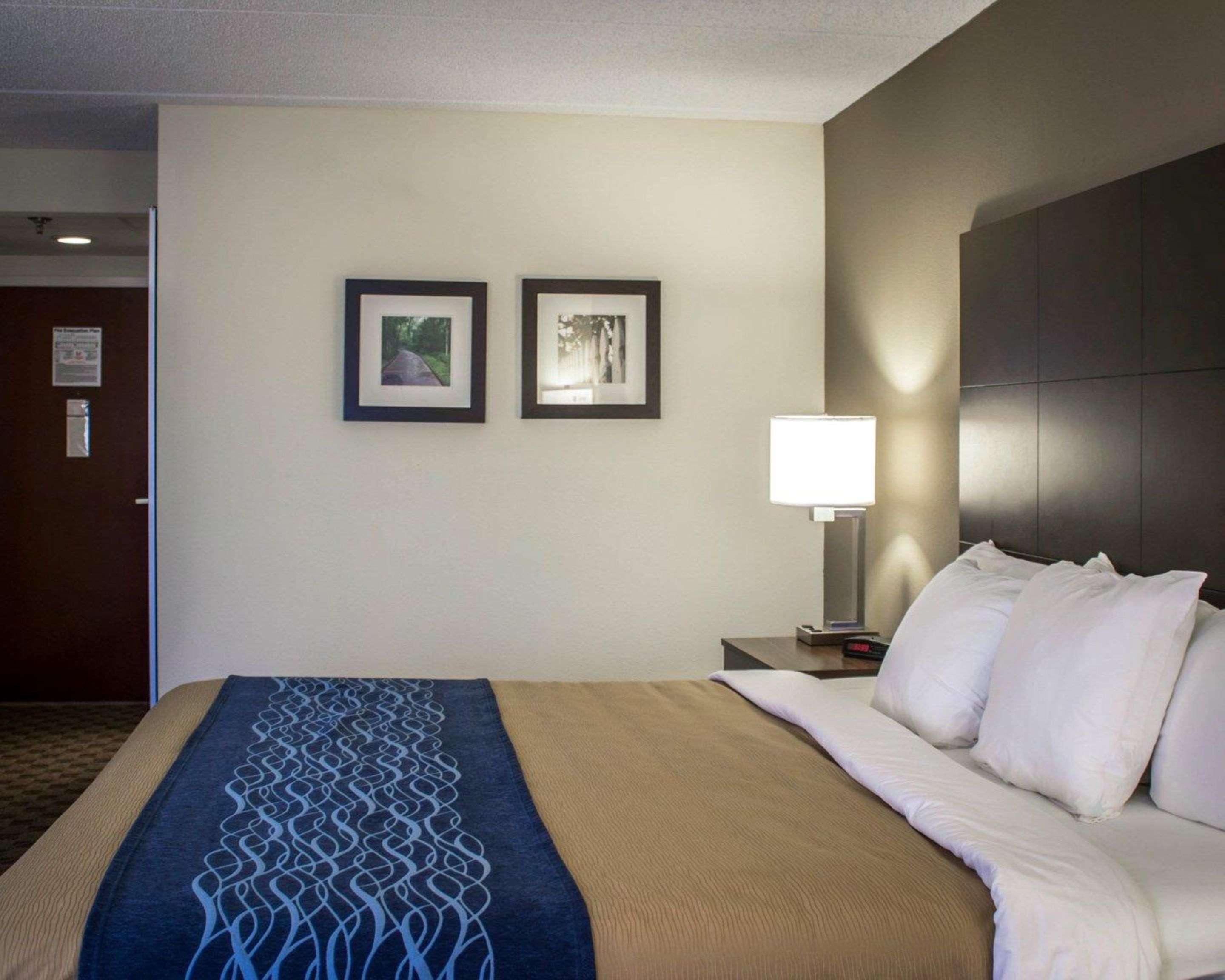 Comfort Inn & Suites Fuquay Varina Εξωτερικό φωτογραφία