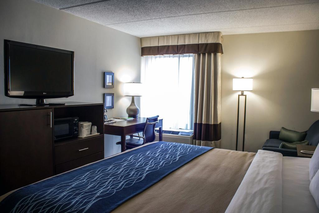 Comfort Inn & Suites Fuquay Varina Εξωτερικό φωτογραφία