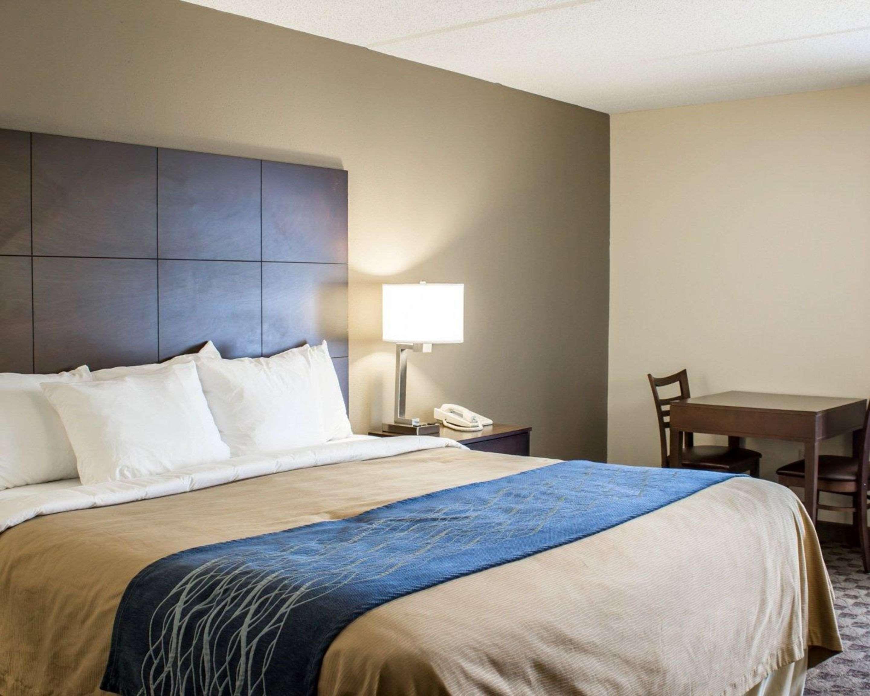 Comfort Inn & Suites Fuquay Varina Εξωτερικό φωτογραφία