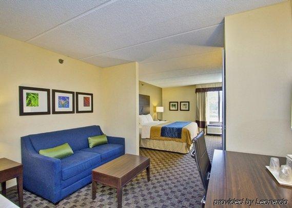 Comfort Inn & Suites Fuquay Varina Εξωτερικό φωτογραφία